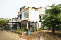 Frame Box House